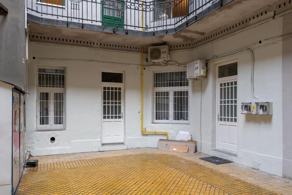 Art Nouveau Apartment Budapest Exterior photo